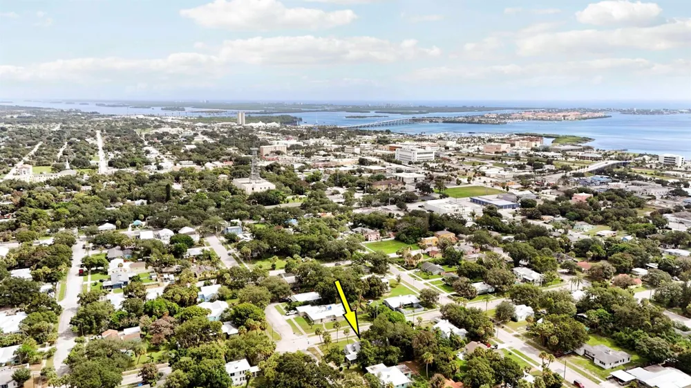703 Florida Avenue Fort Pierce, FL 34950