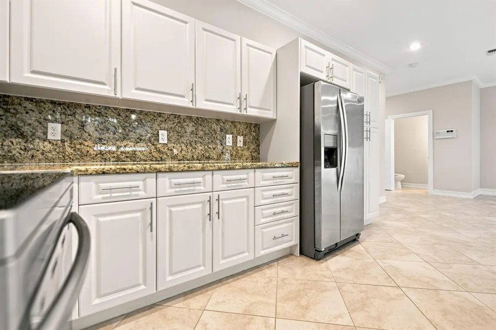 3434 NE 13TH AVENUE Oakland Park, FL 33334