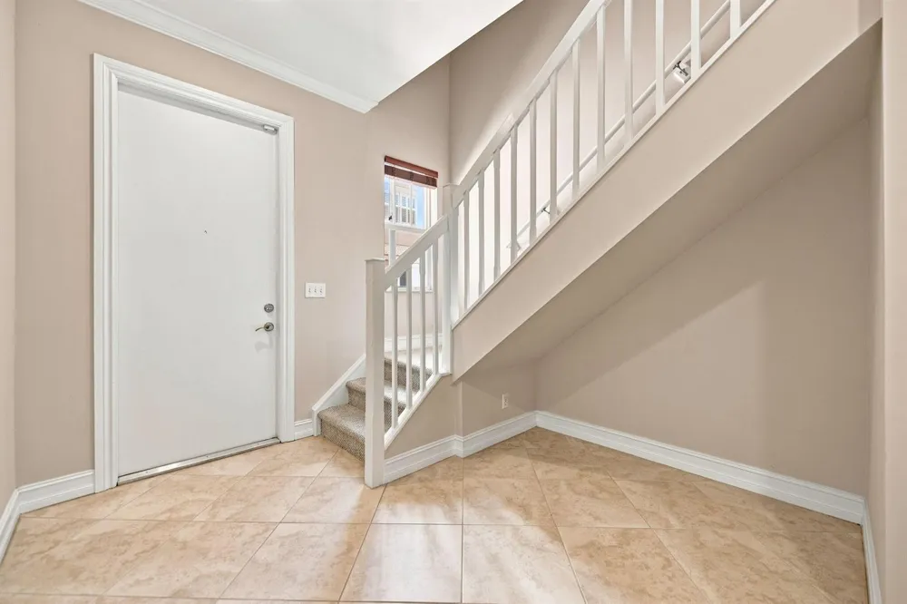 3434 NE 13TH AVENUE Oakland Park, FL 33334
