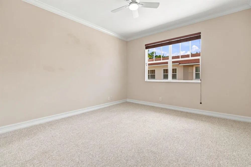3434 NE 13TH AVENUE Oakland Park, FL 33334