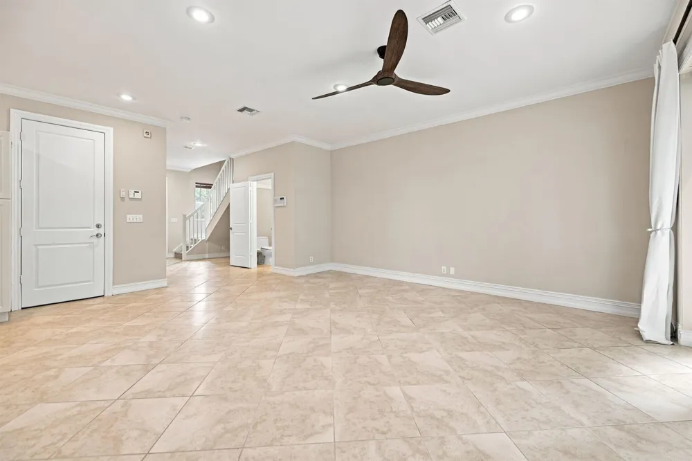 3434 NE 13TH AVENUE Oakland Park, FL 33334