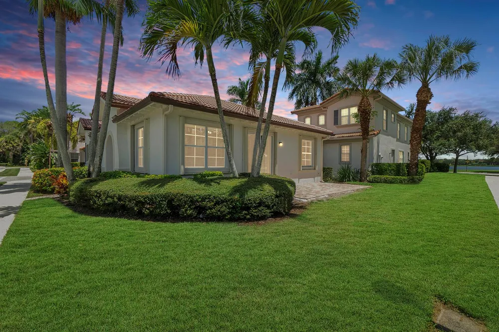 542 TOMAHAWK COURT Palm Beach Gardens, FL 33410