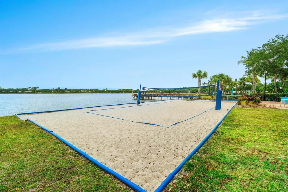 542 TOMAHAWK COURT Palm Beach Gardens, FL 33410