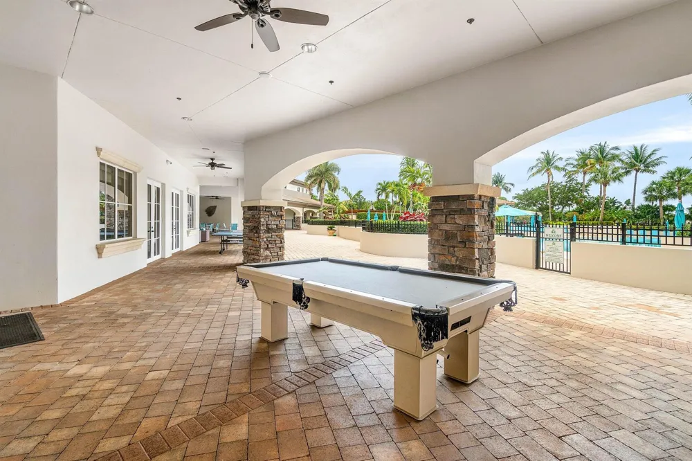 542 TOMAHAWK COURT Palm Beach Gardens, FL 33410