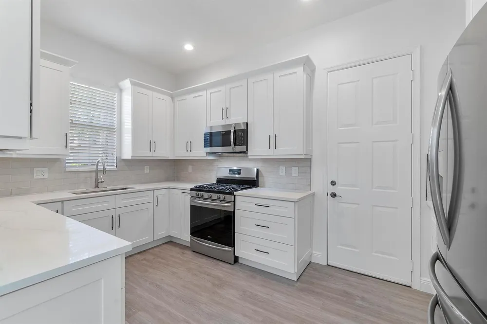 542 TOMAHAWK COURT Palm Beach Gardens, FL 33410