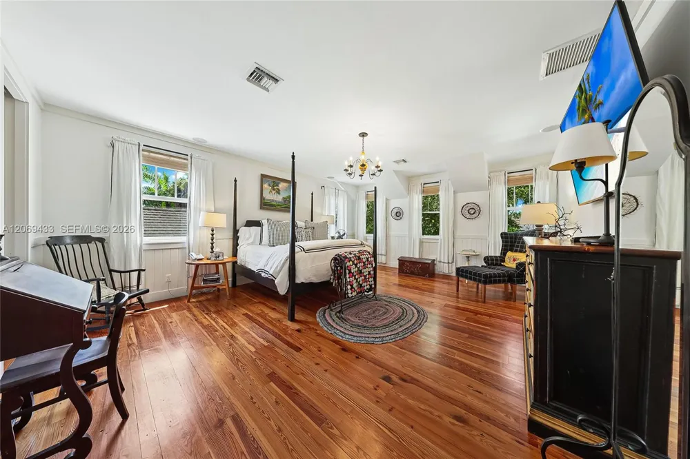 180 Ocean Blvd Golden Beach, FL 33160