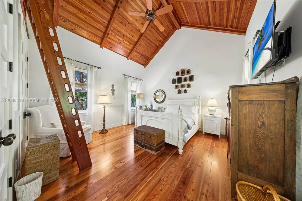 180 Ocean Blvd Golden Beach, FL 33160
