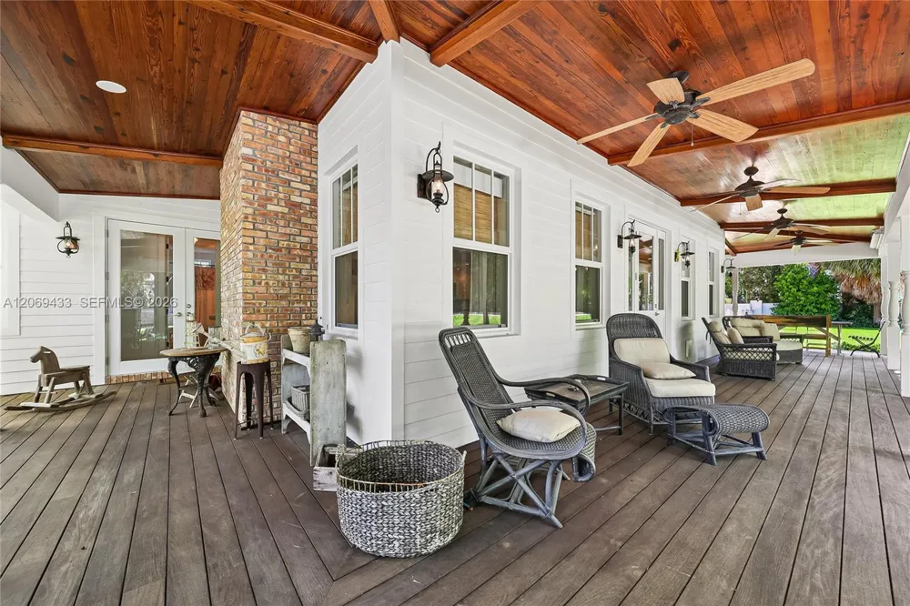 180 Ocean Blvd Golden Beach, FL 33160