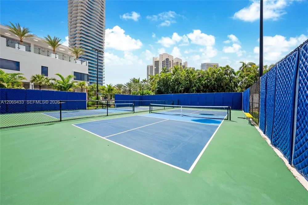 180 Ocean Blvd Golden Beach, FL 33160