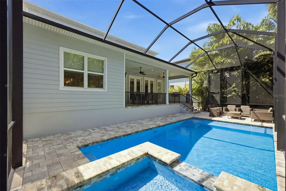 210 S SHORE CREST DRIVE Tampa, FL 33609