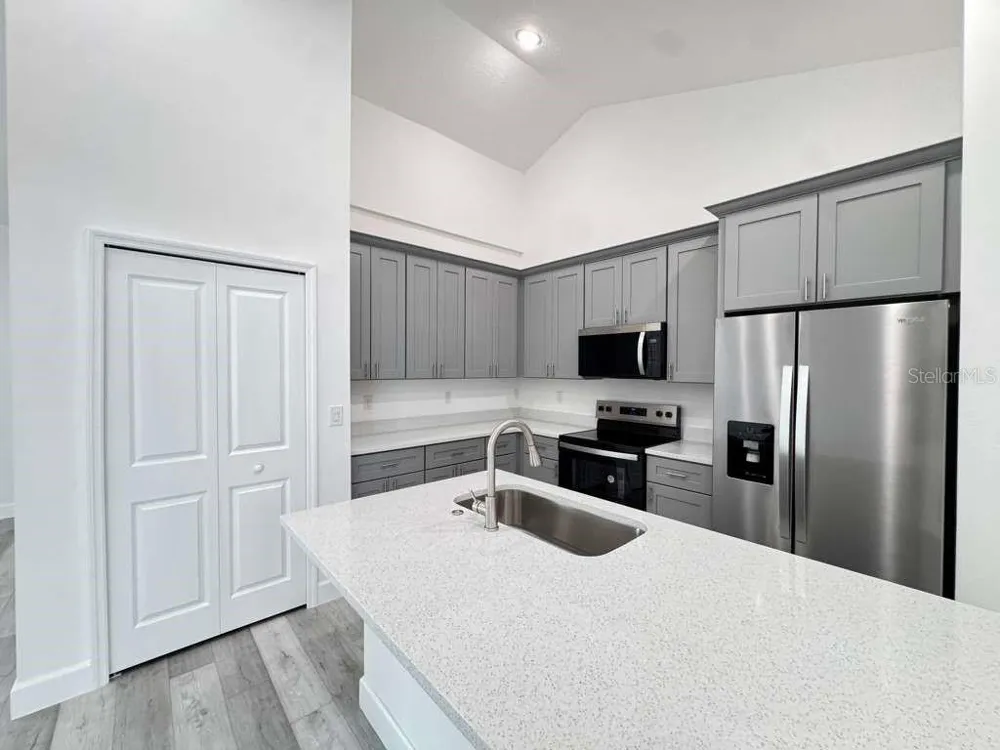 13376 SW 49TH AVE ocala, FL 34473
