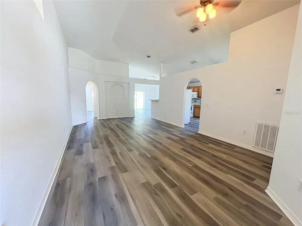 5641 ROYAL HILLS DRIVE Winter Haven, FL 33881