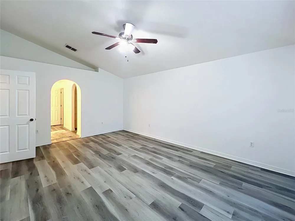 5641 ROYAL HILLS DRIVE Winter Haven, FL 33881