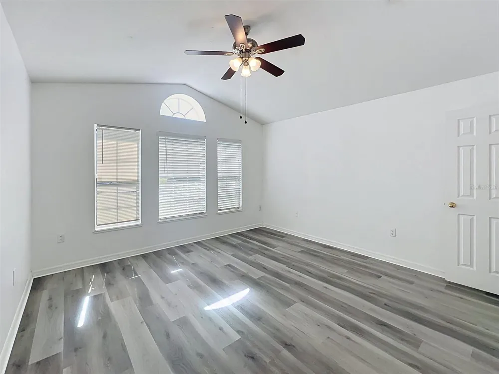 5641 ROYAL HILLS DRIVE Winter Haven, FL 33881