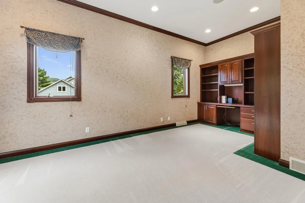 801 Spring Brook Drive Winona, MN 55987