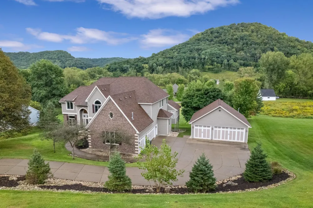 801 Spring Brook Drive Winona, MN 55987