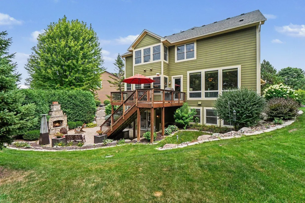 11665 Azure Court Inver Grove Heights, MN 55077