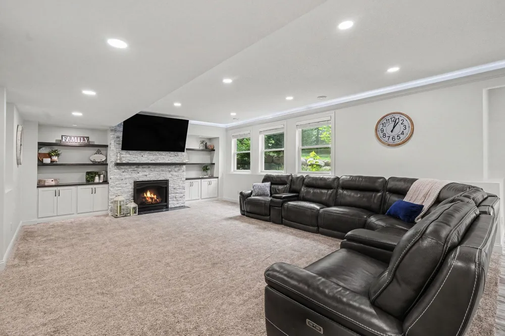 11665 Azure Court Inver Grove Heights, MN 55077