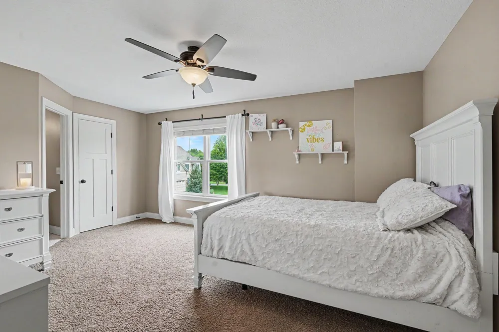 11665 Azure Court Inver Grove Heights, MN 55077