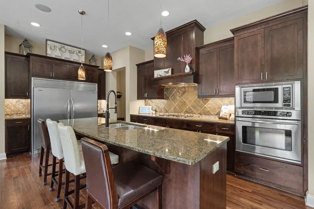 11665 Azure Court Inver Grove Heights, MN 55077
