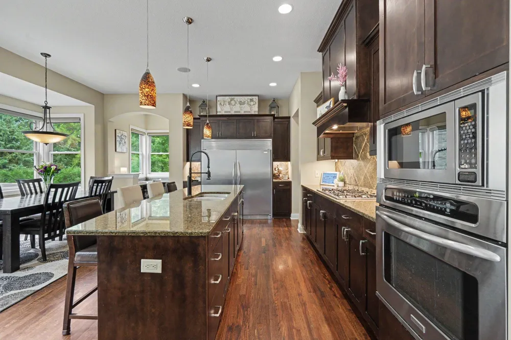 11665 Azure Court Inver Grove Heights, MN 55077