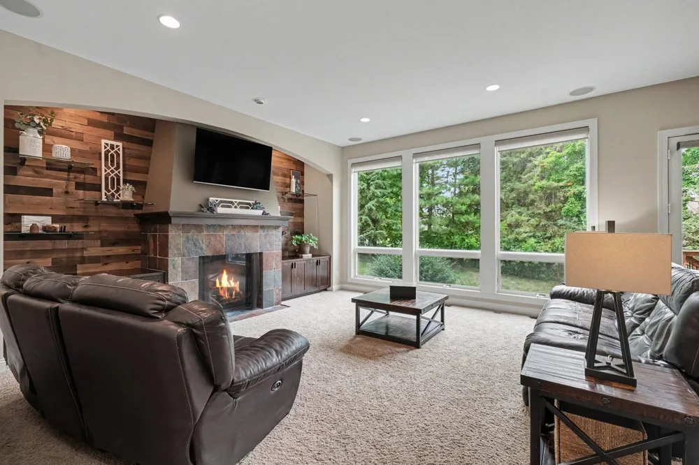 11665 Azure Court Inver Grove Heights, MN 55077