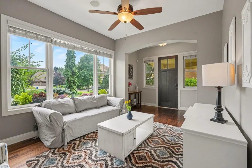11665 Azure Court Inver Grove Heights, MN 55077