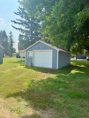 205 9th Avenue E Lisbon, ND 58054