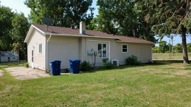 205 9th Avenue E Lisbon, ND 58054