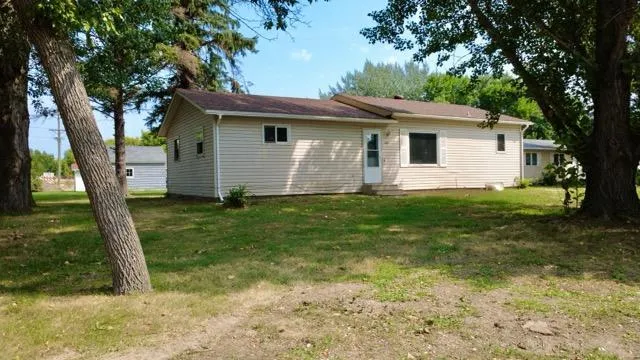 205 9th Avenue E Lisbon, ND 58054