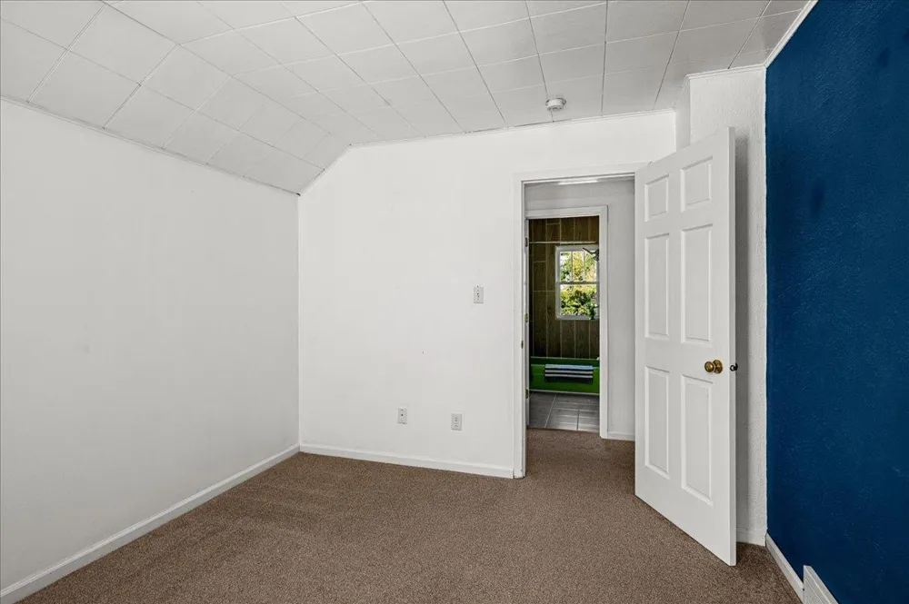 824 E 11th Street Duluth, MN 55805
