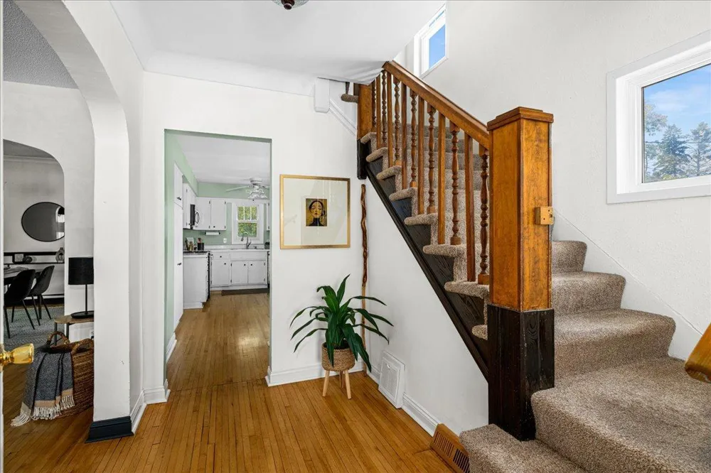 824 E 11th Street Duluth, MN 55805