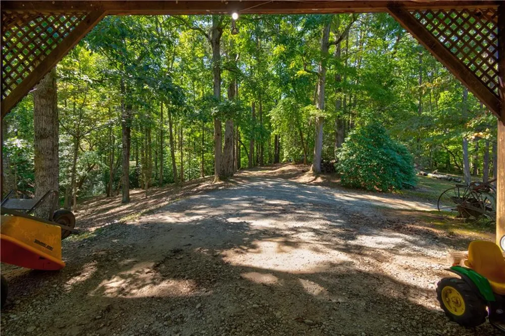434 Mill Creek Drive Dawsonville, GA 30534