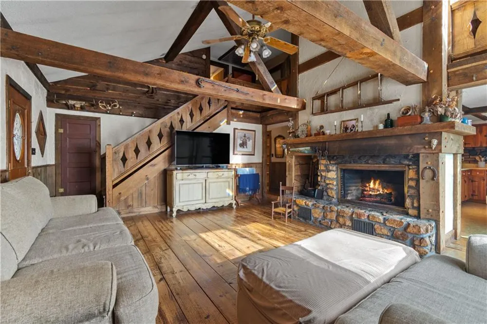 434 Mill Creek Drive Dawsonville, GA 30534