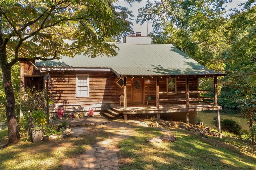 434 Mill Creek Drive Dawsonville, GA 30534