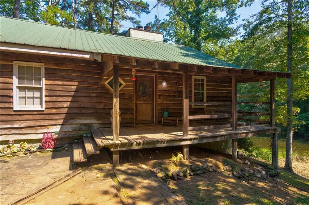434 Mill Creek Drive Dawsonville, GA 30534
