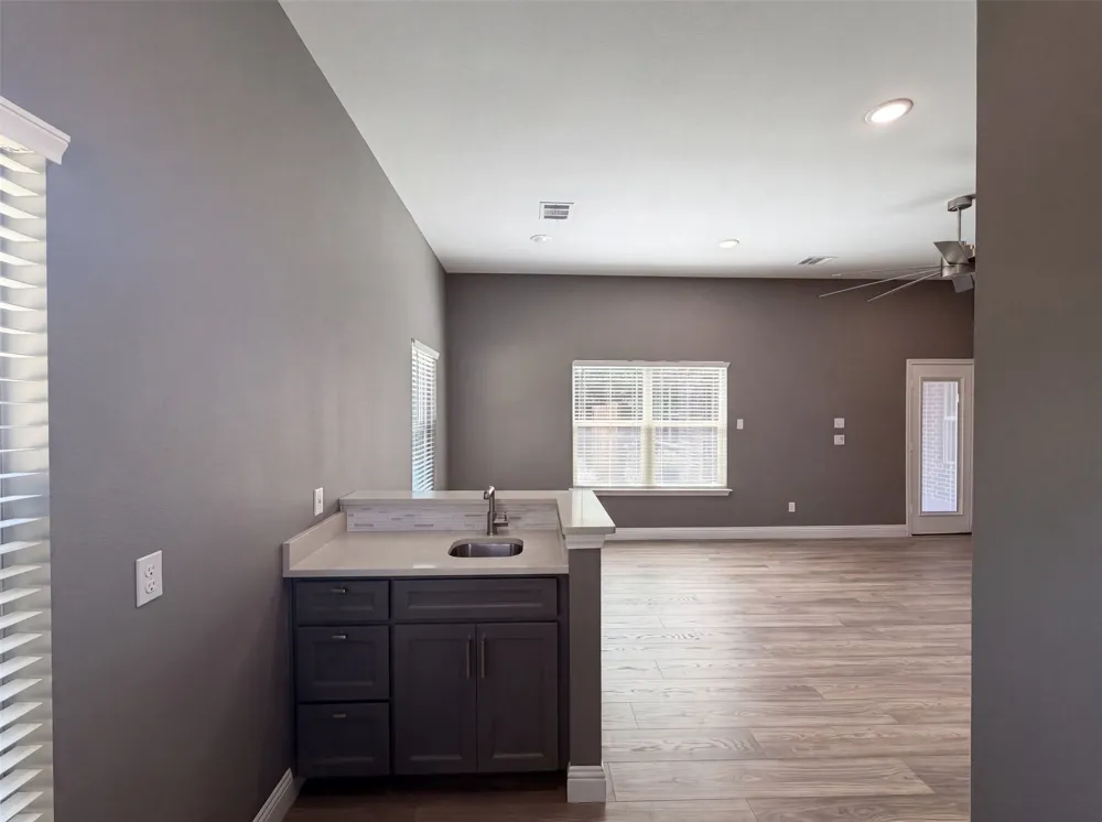 8912 Holt Street Lakeside, TX 76135