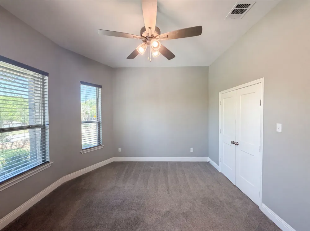8912 Holt Street Lakeside, TX 76135