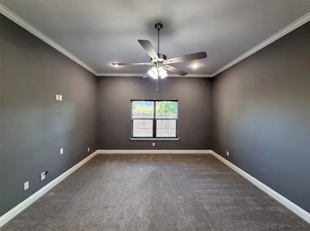 8912 Holt Street Lakeside, TX 76135