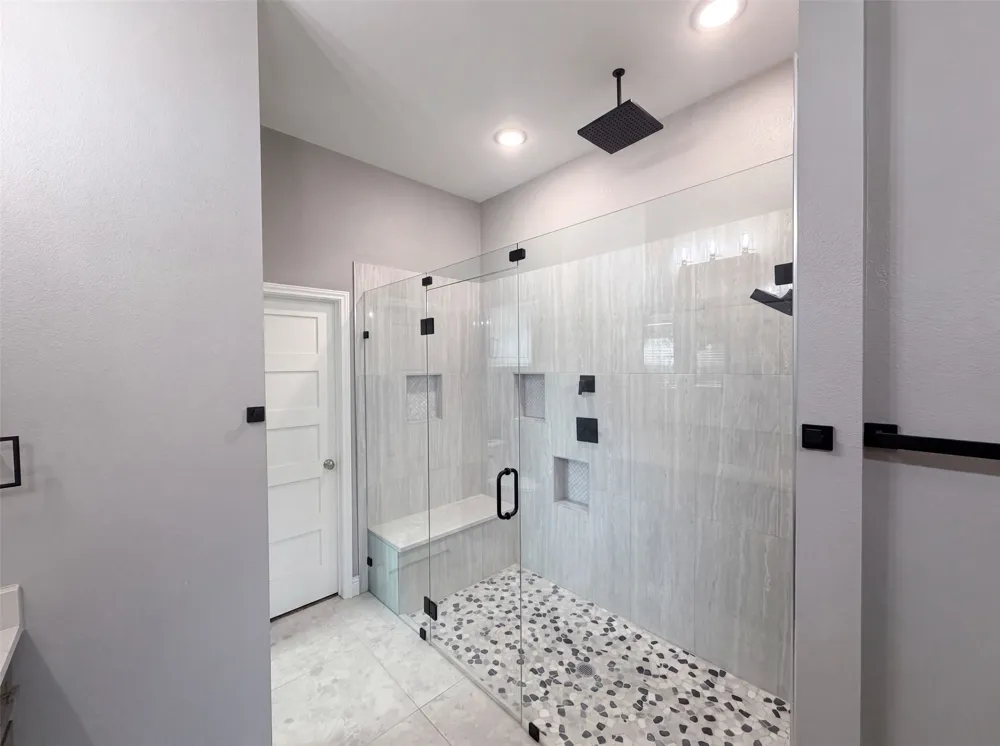 8912 Holt Street Lakeside, TX 76135