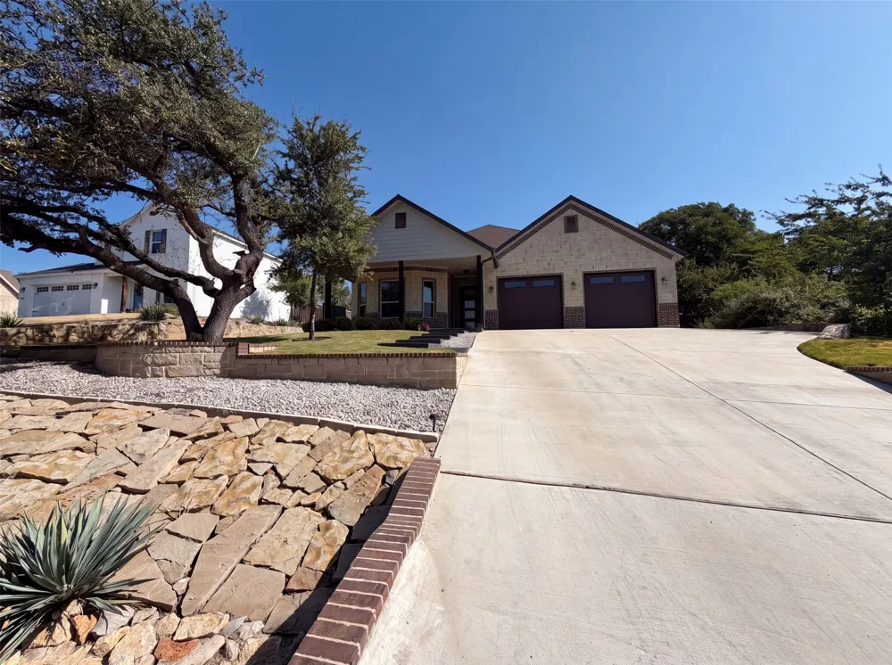 8912 Holt Street Lakeside, TX 76135