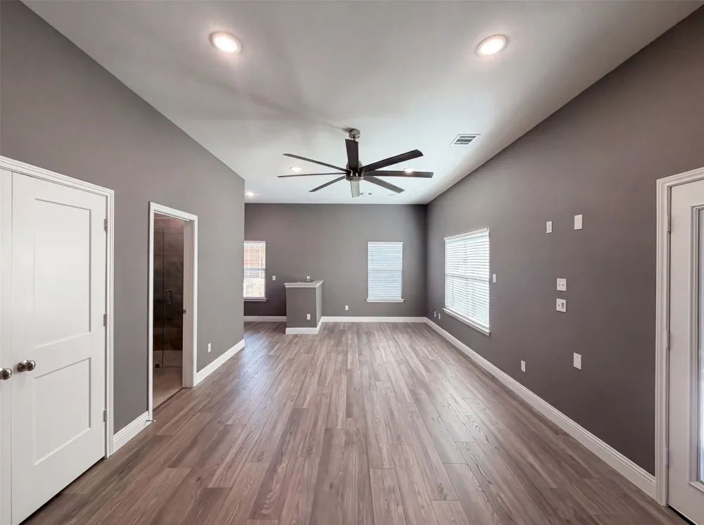8912 Holt Street Lakeside, TX 76135