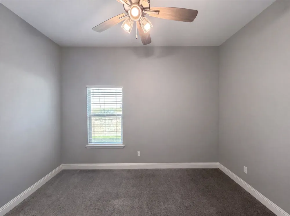 8912 Holt Street Lakeside, TX 76135