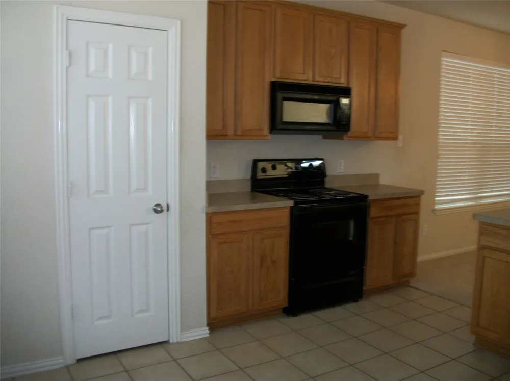 10190 Cedar Lake Drive Providence Village, TX 76227