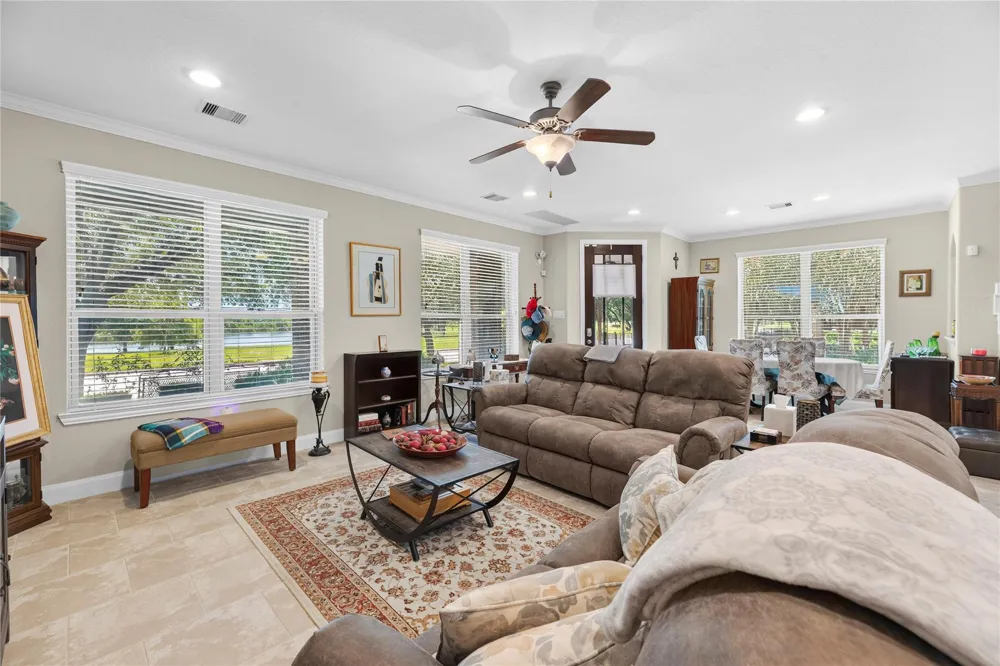 403 Marina View Drive Webster, TX 77598