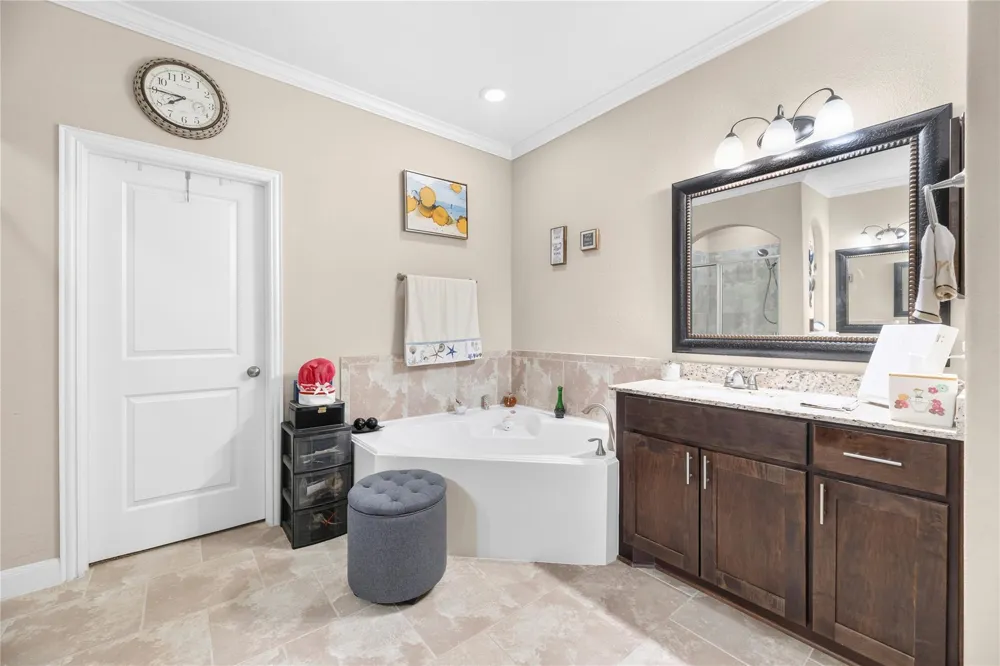 403 Marina View Drive Webster, TX 77598