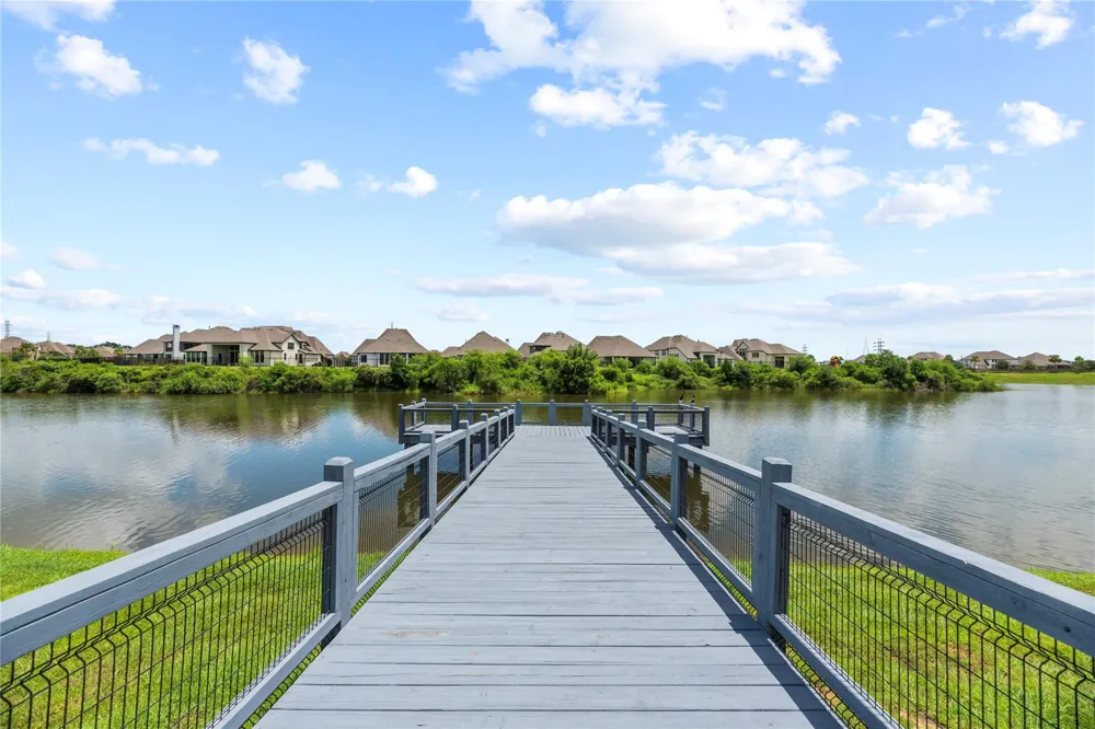 403 Marina View Drive Webster, TX 77598