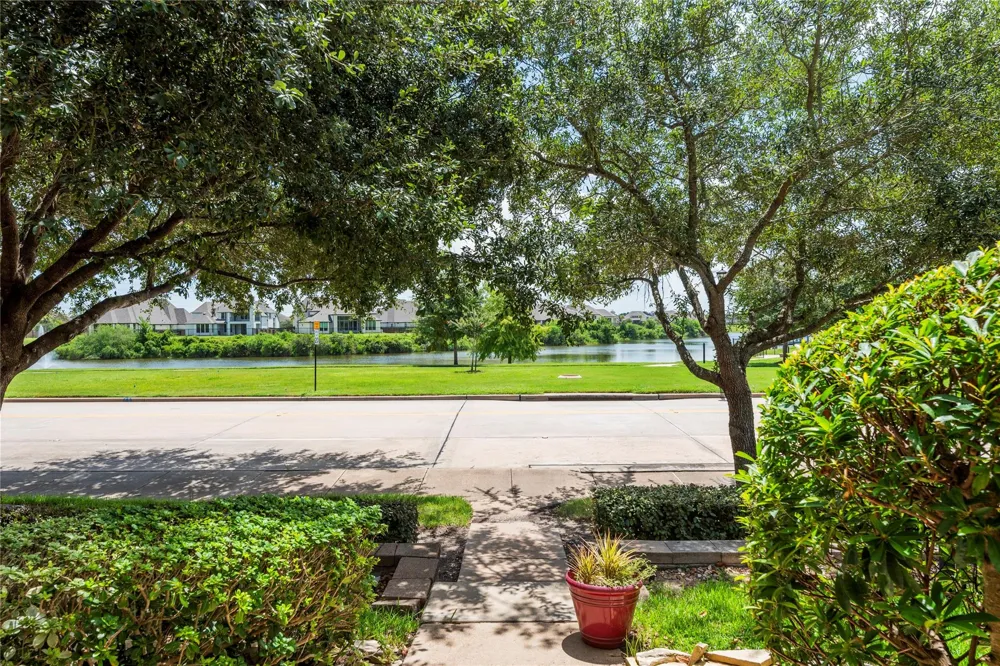 403 Marina View Drive Webster, TX 77598