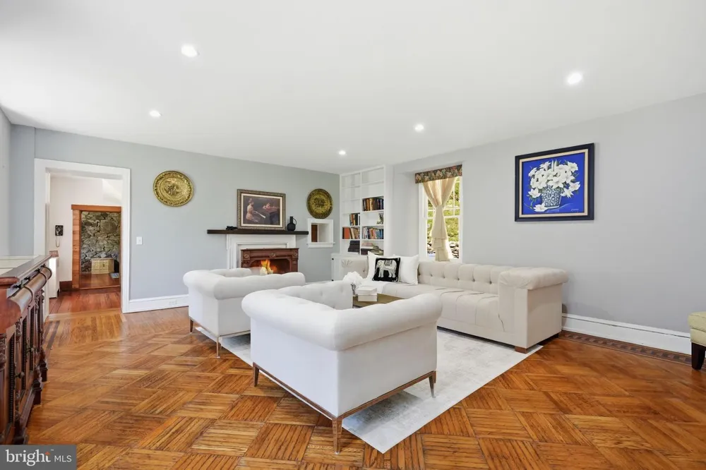 277 W BALTIMORE PIKE Media, PA 19063