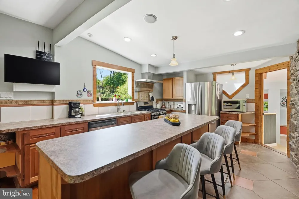 277 W BALTIMORE PIKE Media, PA 19063